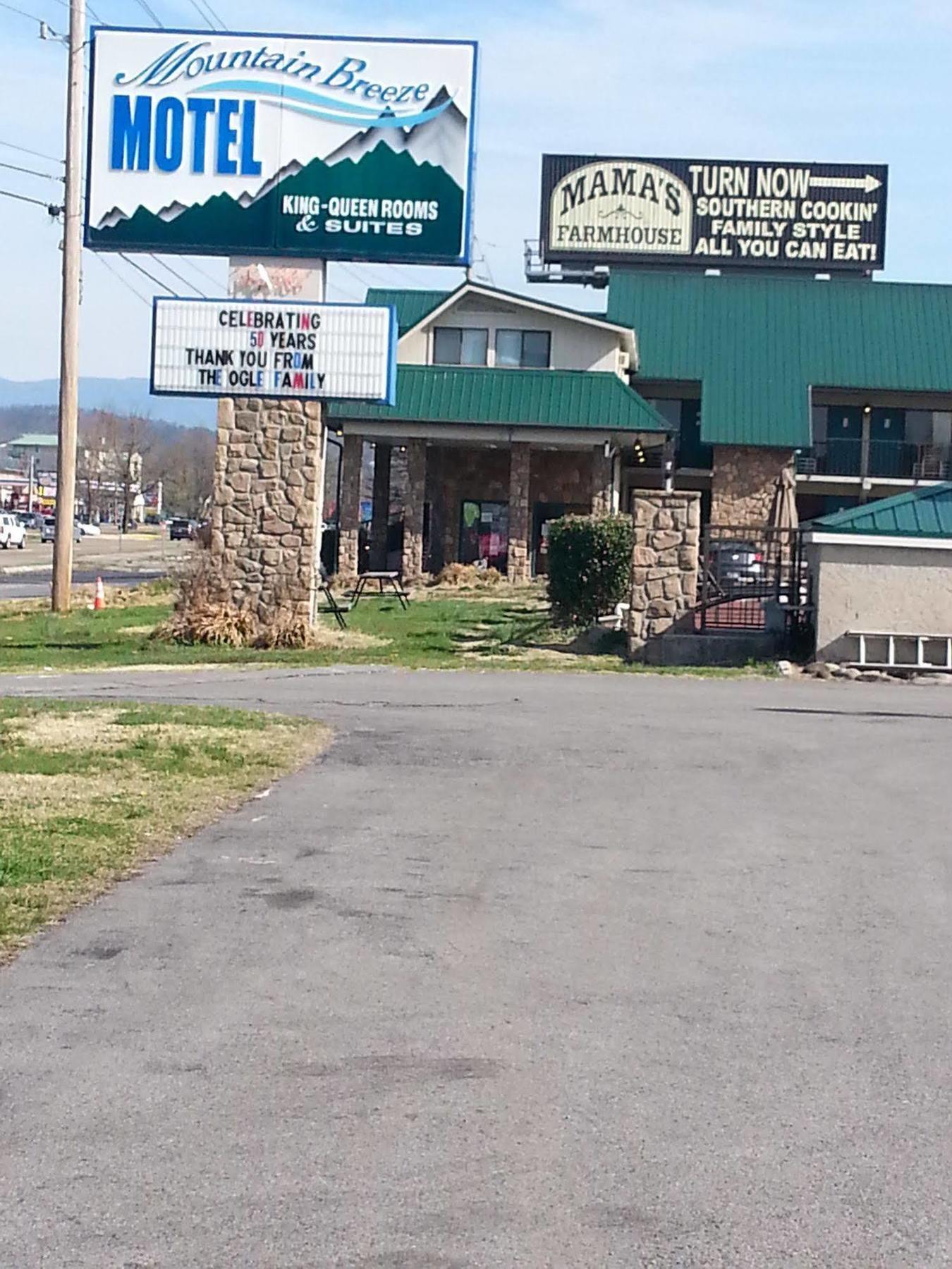 Mountain Breeze Motel Pigeon Forge Extérieur photo